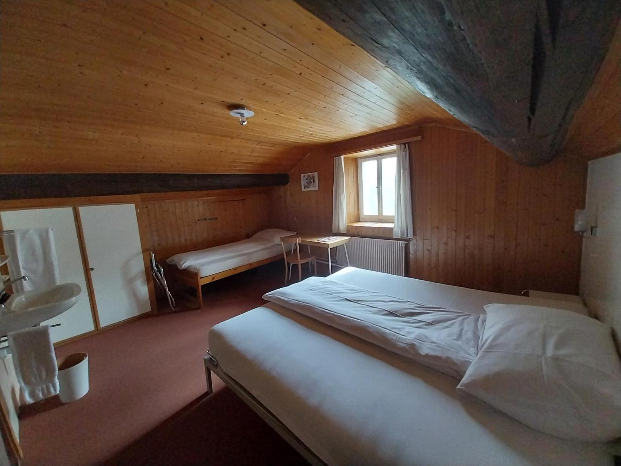 Hotel Alpina Lumbrein Luaran gambar